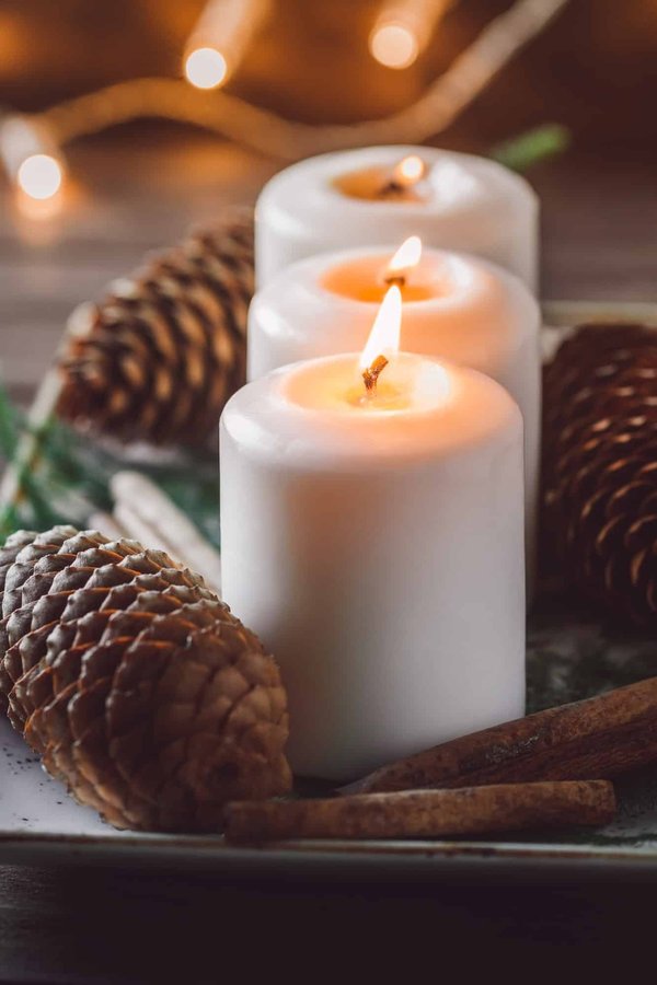 How Can You Create a Cozy Breakfast Area in a Kitchen with Limited Space?